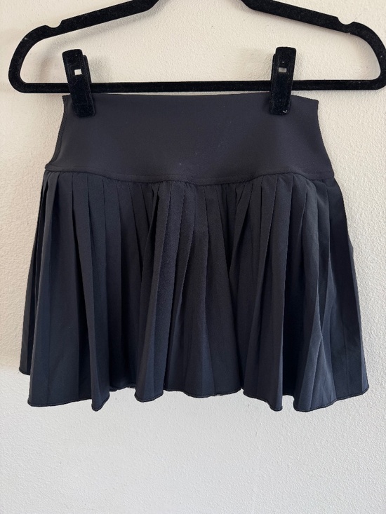 CRZ YOGA Dresses & Skirts - CRZ Yoga Black Pleated Skort Medium